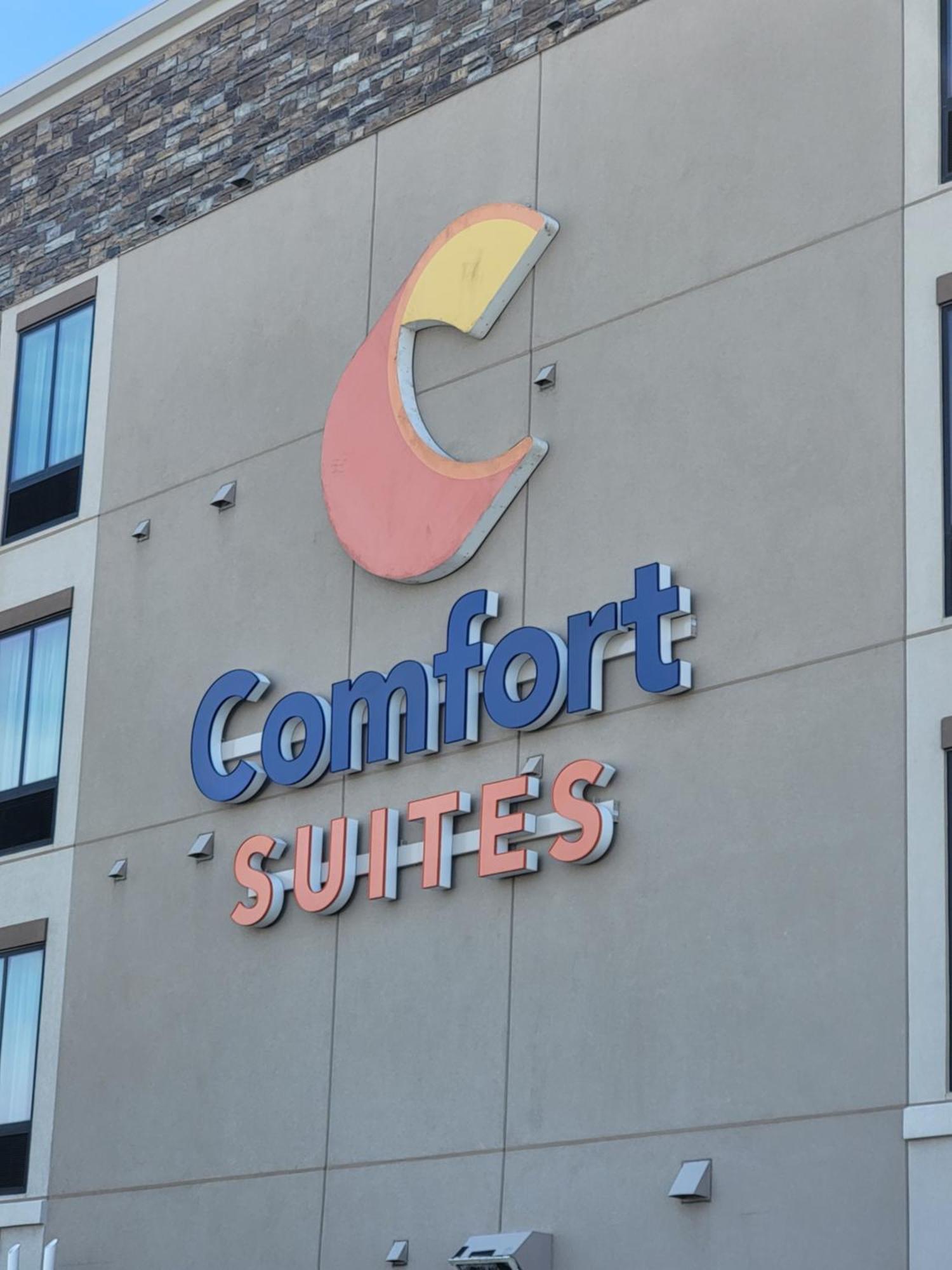 Comfort Suites Fargo Medical Center Екстериор снимка
