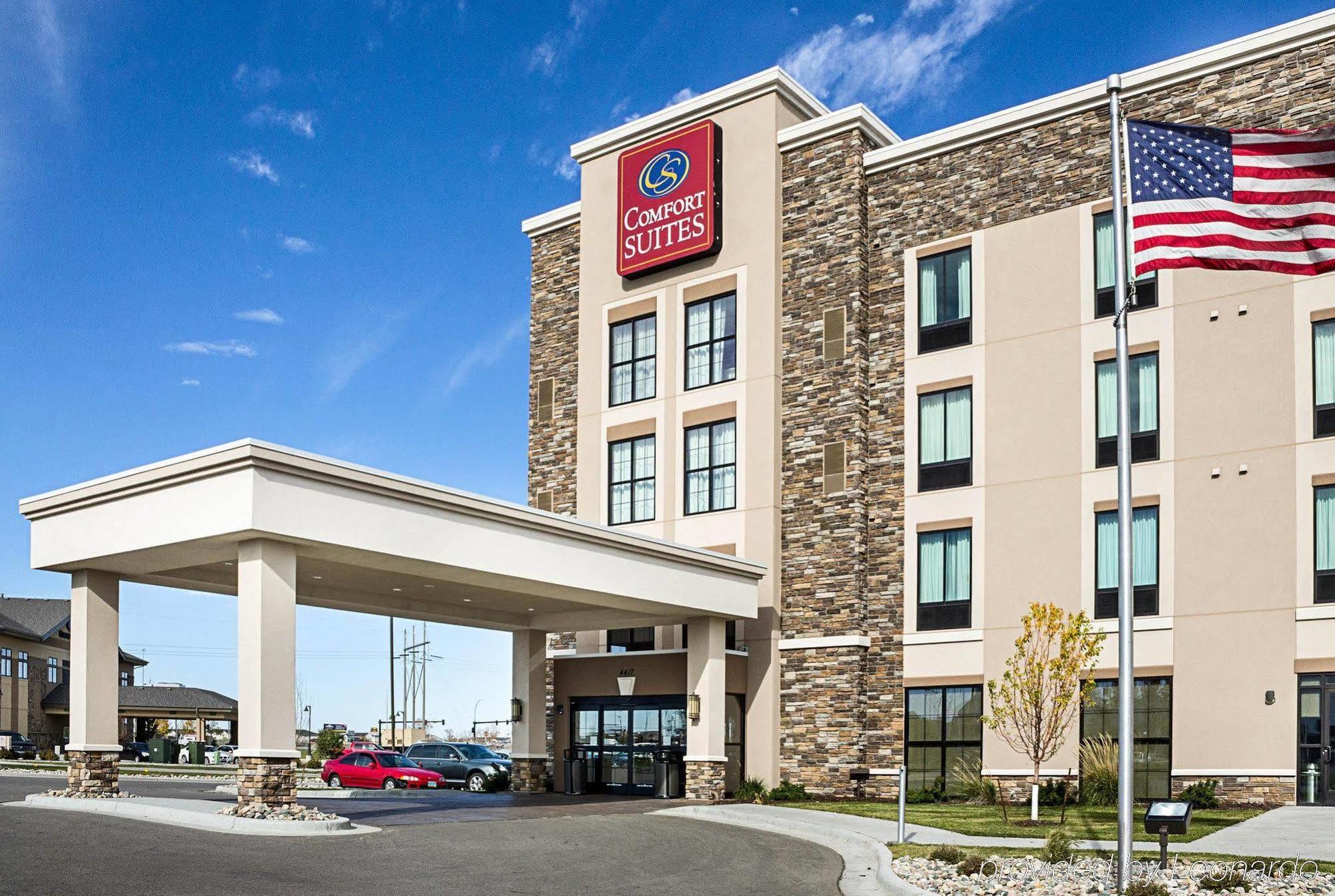 Comfort Suites Fargo Medical Center Екстериор снимка